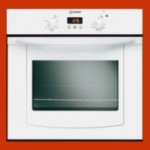 four encastrable indesit blanc