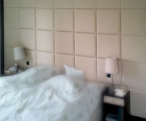tete de lit en cuir